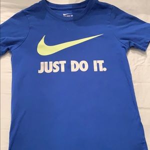 Nike youth t.shirt